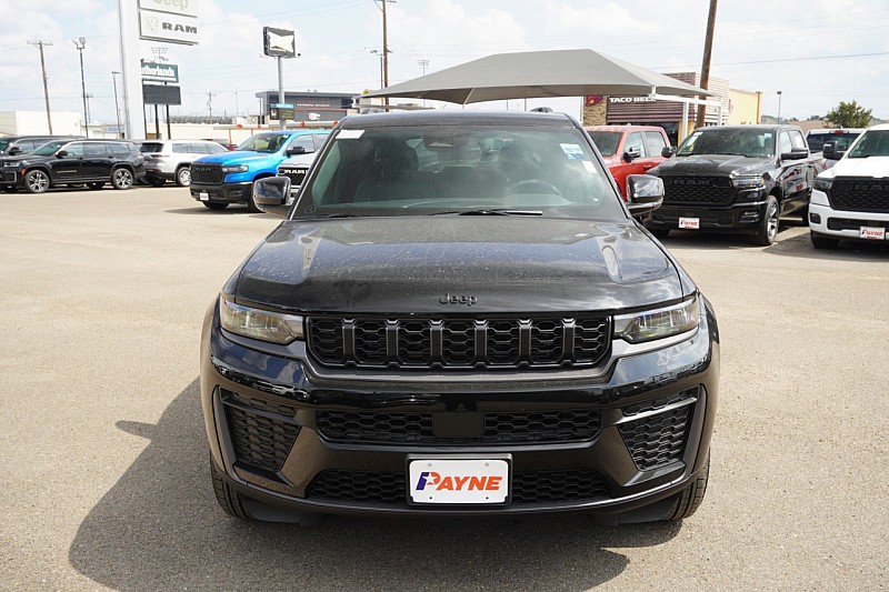 New 2027 Jeep Grand Cherokee LAREDO ALTITUDE 4X2 Sport Utility