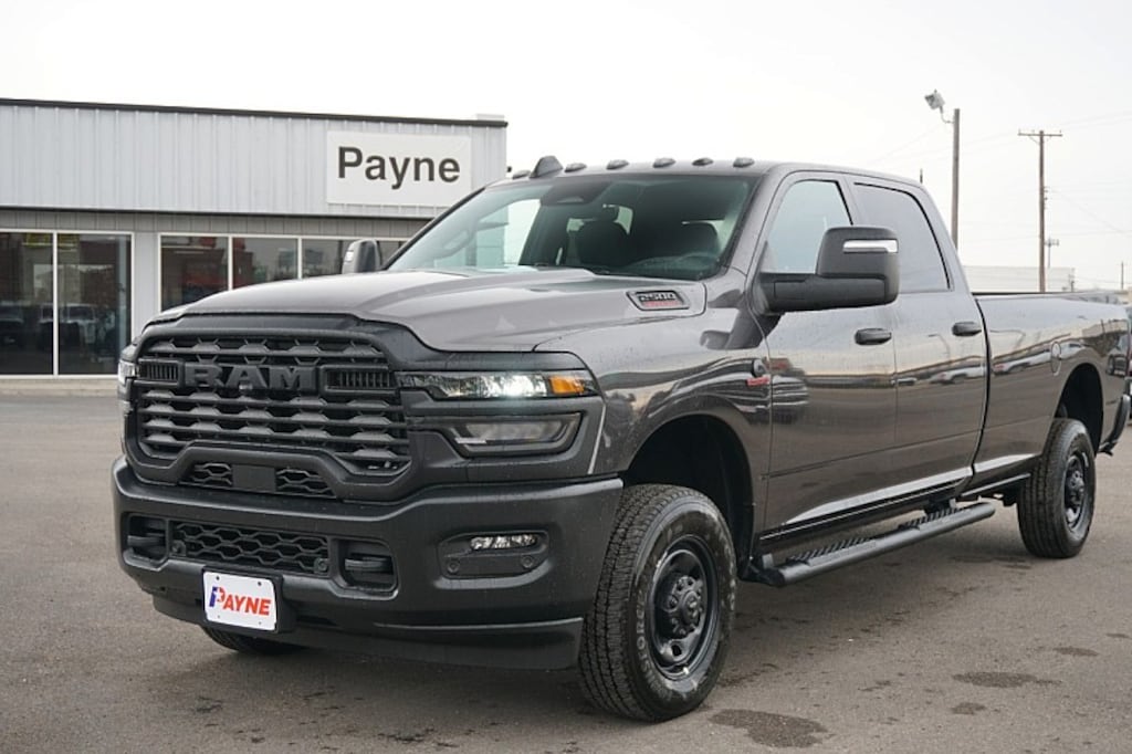 New 2026 Ram 2500 TRADESMAN CREW CAB 4X4 8' BOX Pickup