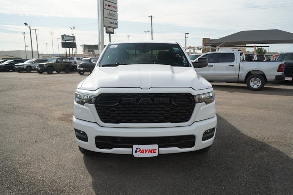 New 2026 Ram 1500 EXPRESS QUAD CAB 4X4 6'4 BOX Pickup