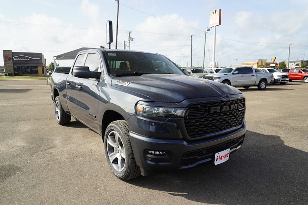 New 2026 Ram 1500 EXPRESS QUAD CAB 4X4 6'4 BOX Pickup