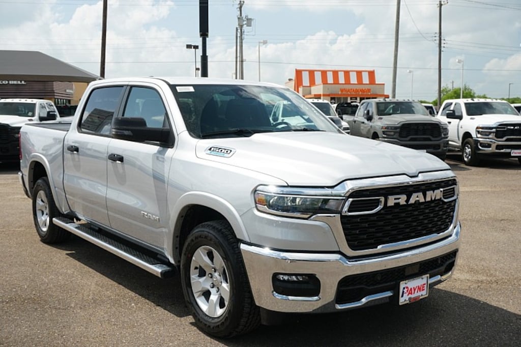 New 2026 Ram 1500 LONE STAR CREW CAB 4X2 5'7 BOX Pickup