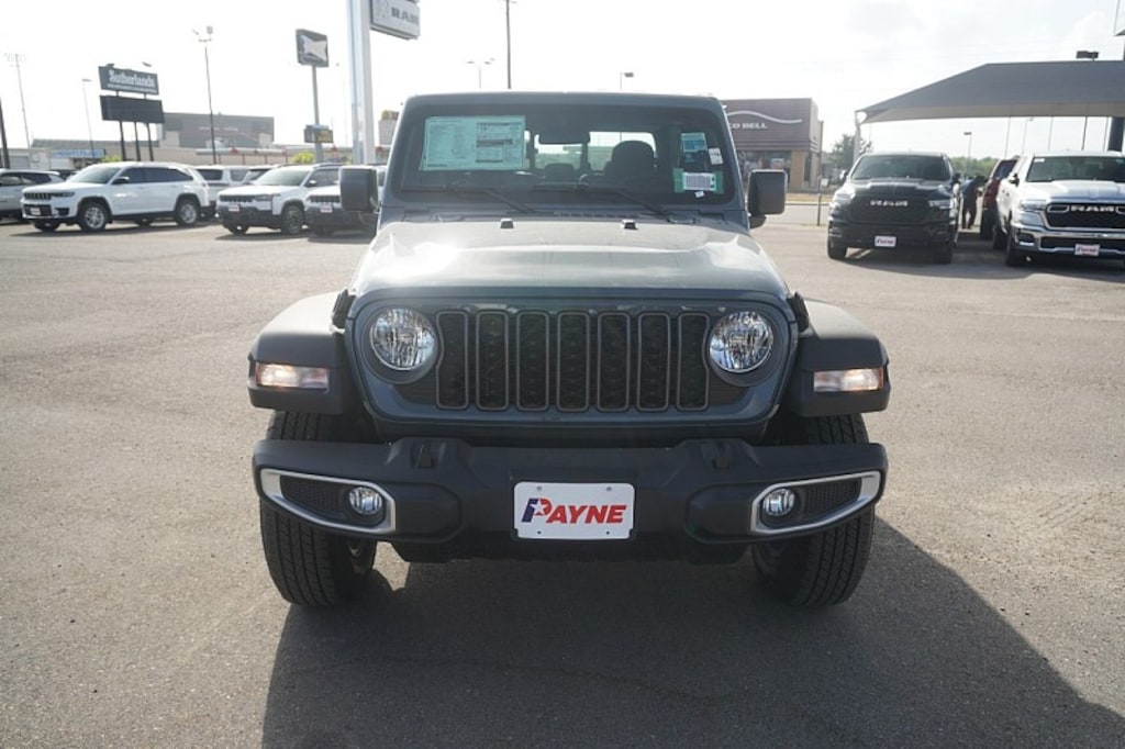 New 2026 Jeep Gladiator Sport Pickup