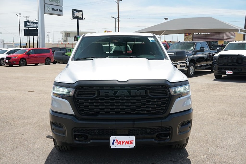 New 2026 Ram 1500 TRADESMAN CREW CAB 4X4 5'7 BOX Pickup