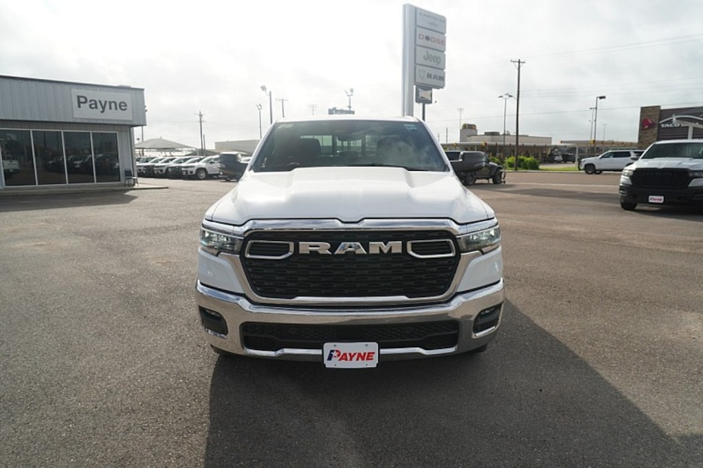 New 2026 Ram 1500 LONE STAR CREW CAB 4X2 5'7 BOX Pickup