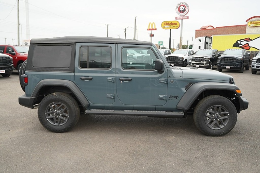 New 2026 Jeep Wrangler 4-DOOR SPORT S Sport Utility