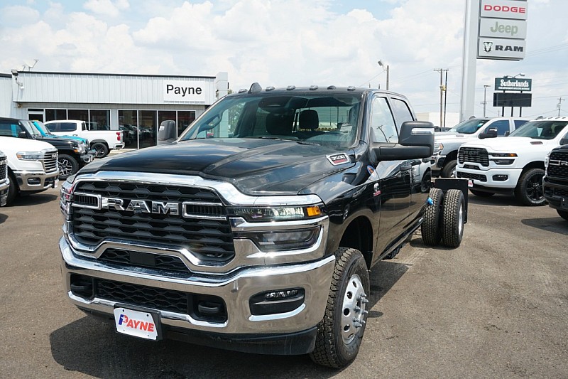  Ram 3500 Cab-Chassis 4WD
