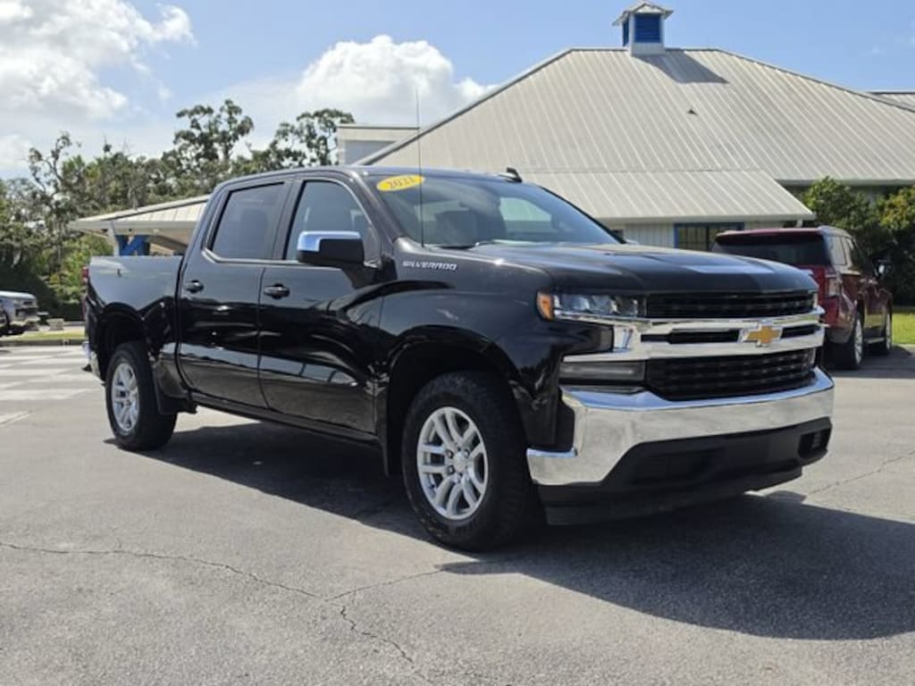 Used 2021 Chevrolet Silverado 1500 LT Truck Crew Cab