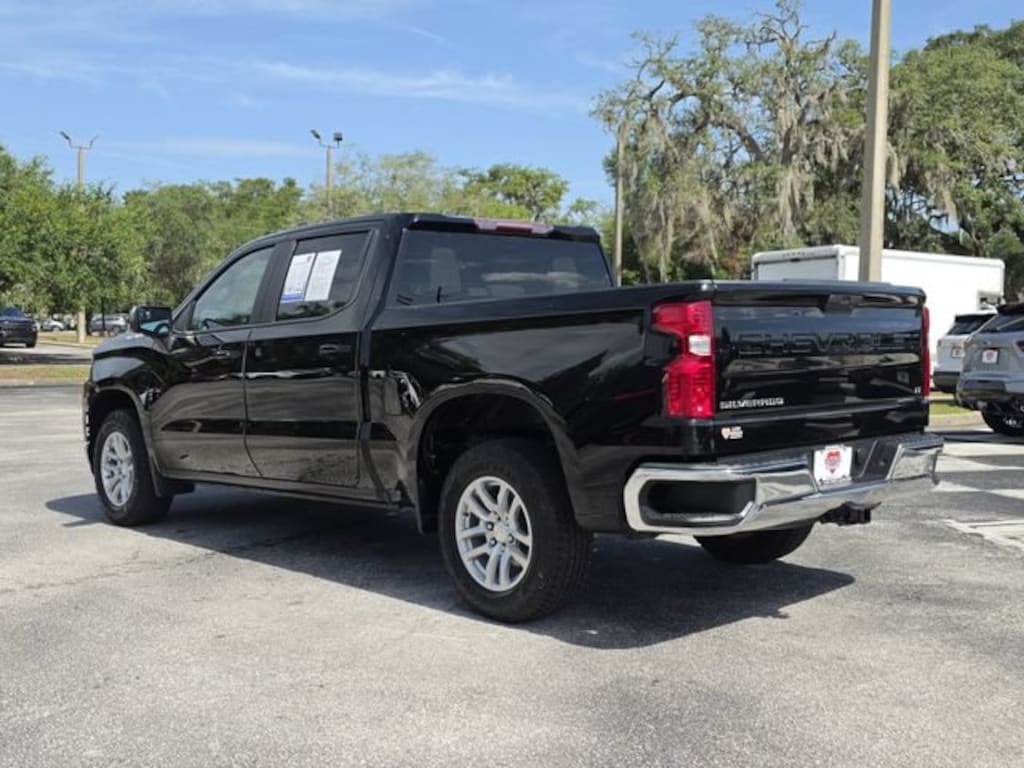 Used 2021 Chevrolet Silverado 1500 LT Truck Crew Cab