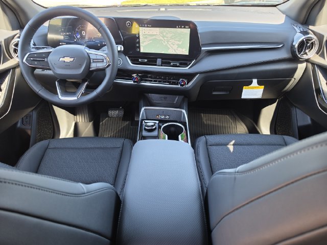 2027 Chevrolet Equinox LT - Photo 14
