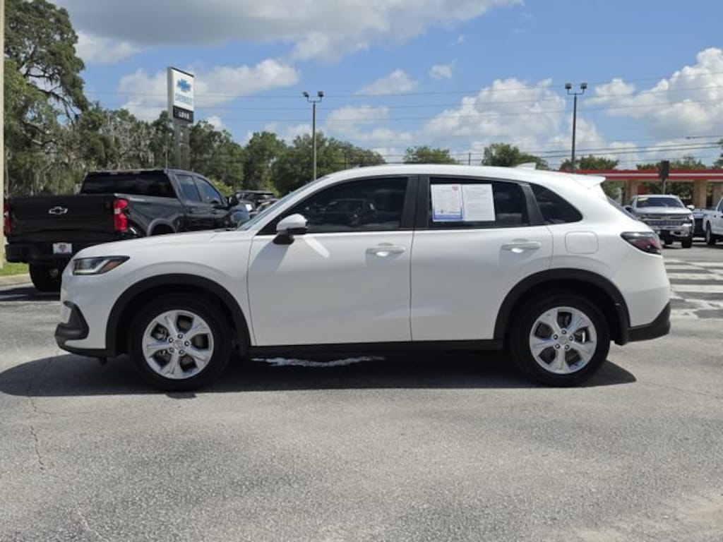 Used 2024 Honda HR-V 2WD LX SUV