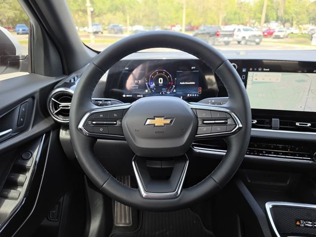 2027 Chevrolet Equinox LT - Photo 16