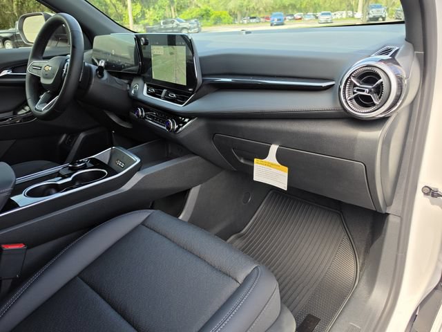 2027 Chevrolet Equinox LT - Photo 14