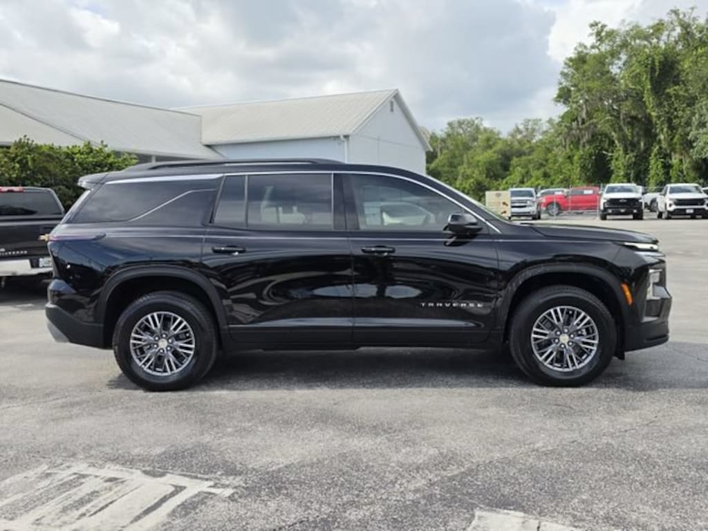 New 2026 Chevrolet Traverse LT SUV