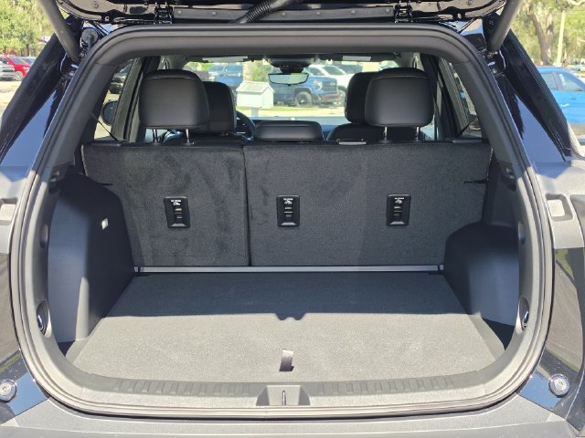 2027 Chevrolet Equinox LT - Photo 11