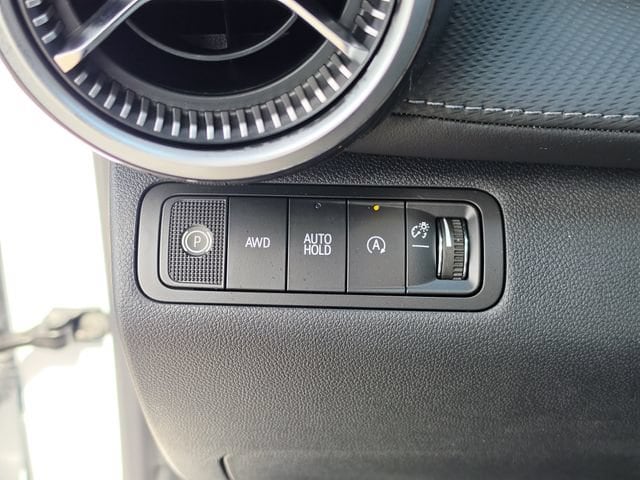 2027 Chevrolet Equinox LT - Photo 30