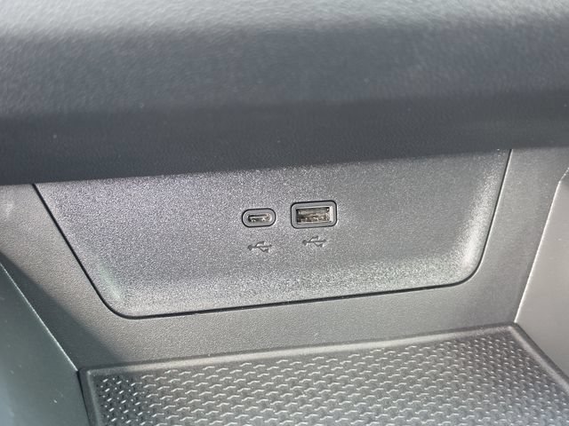 2027 Chevrolet Equinox LT - Photo 28