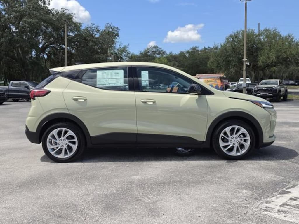 New 2027 Chevrolet Bolt LT SUV