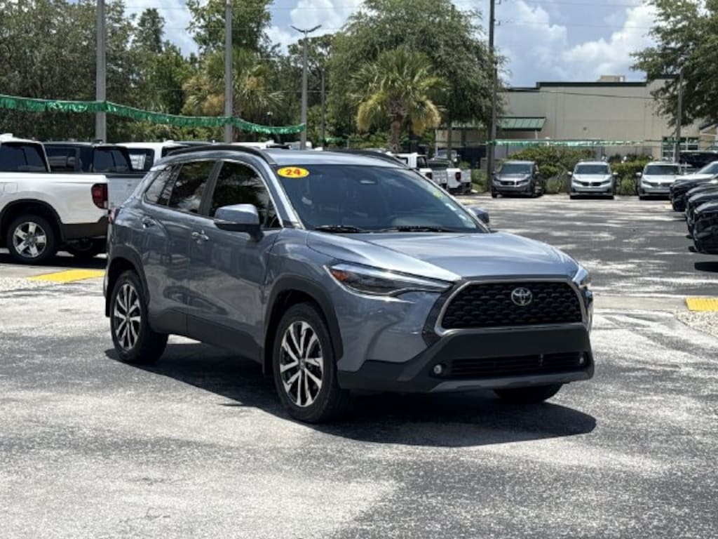 Used 2024 Toyota Corolla Cross XLE SUV