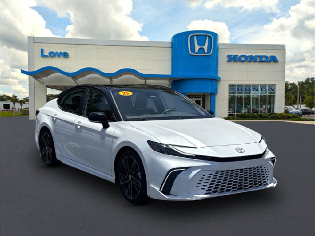 Used 2025 Toyota Camry XSE Sedan