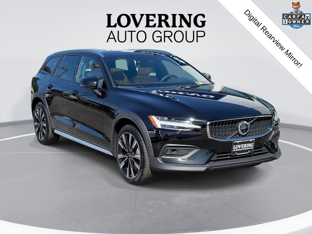 2026 Volvo V60 Cross Country Wagon 