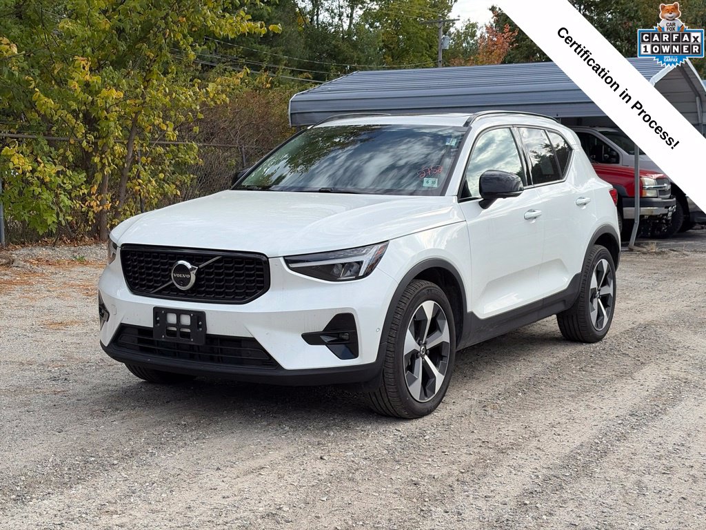 2025 Volvo XC40 Plus