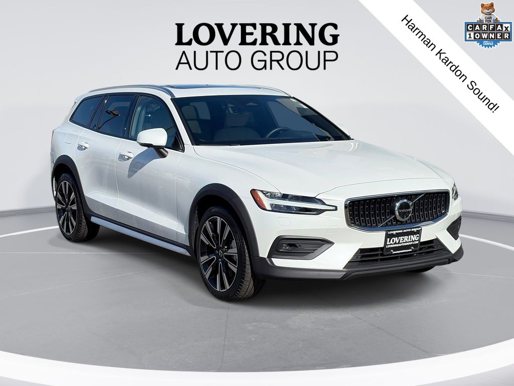 2026 Volvo V60 Cross Country Wagon 