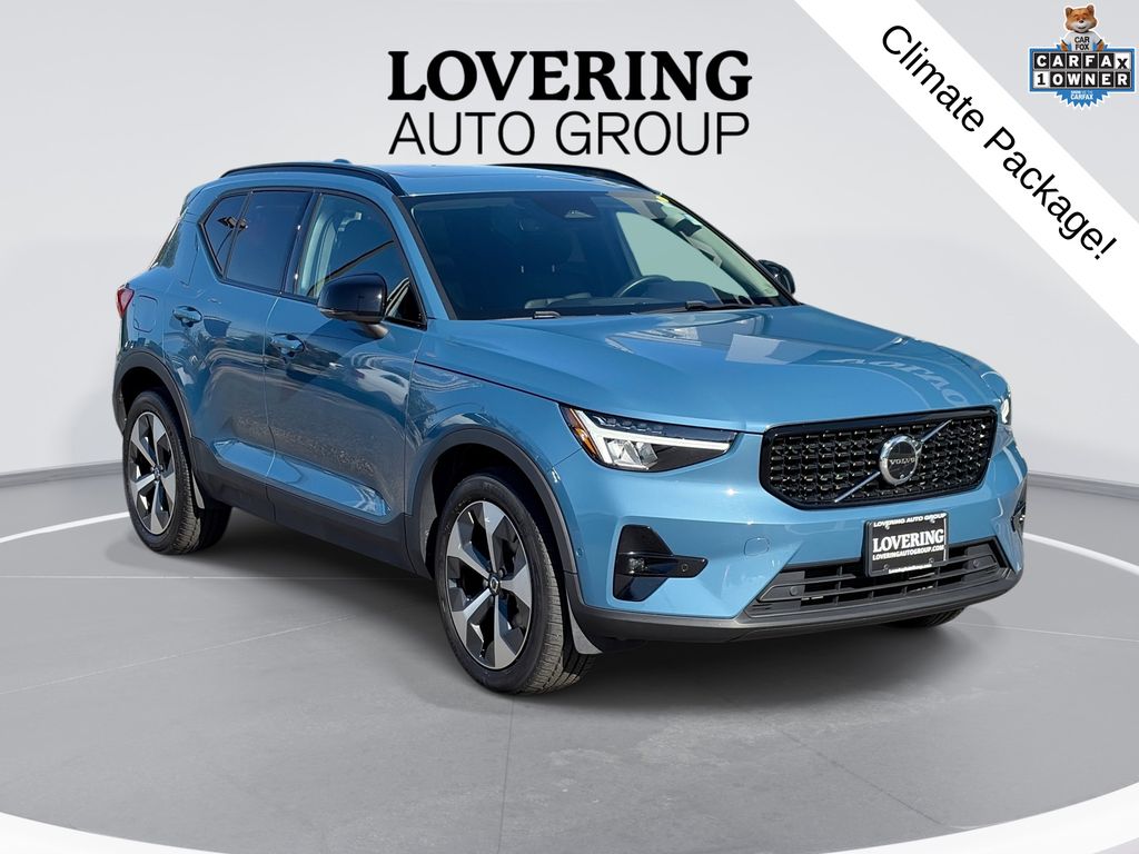 2024 Volvo XC40