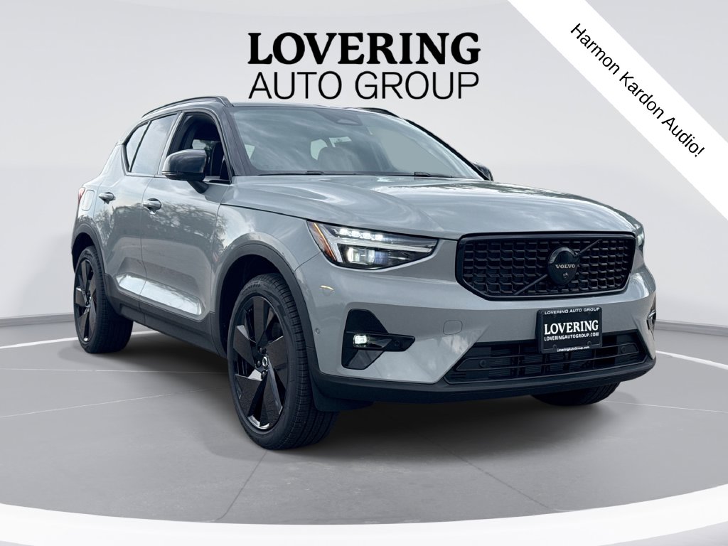 2026 Volvo XC40 B5 Ultra Black Edition AWD SUV