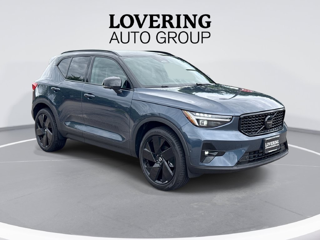 2026 Volvo XC40 B5 Ultra Black Edition AWD SUV