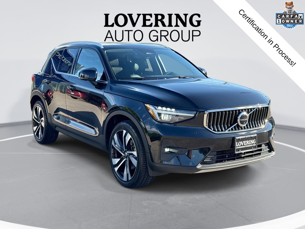 2023 Volvo XC40 SUV 
