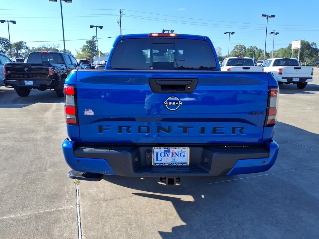 New 2027 Nissan Frontier SV Truck Crew Cab