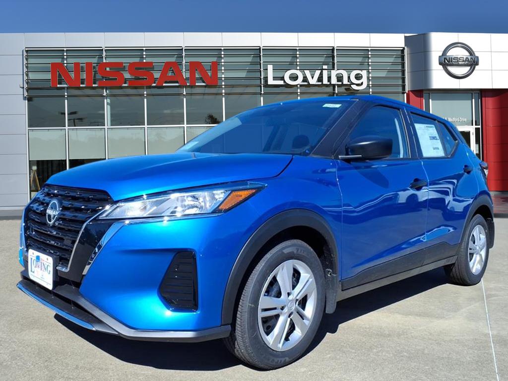 2025 Nissan KICKS PLAY Base