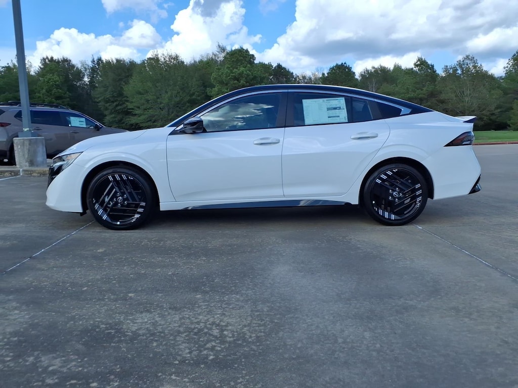 New 2027 Nissan Sentra SR Sedan