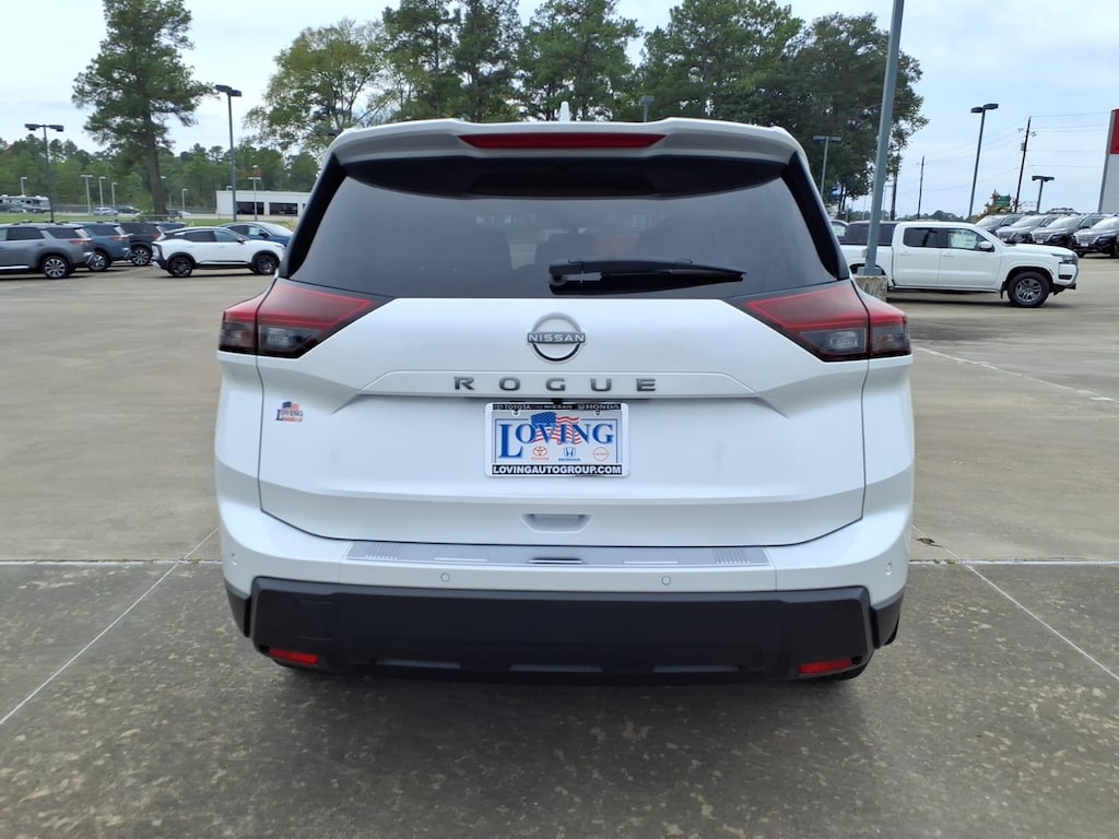 Used 2026 Nissan Rogue SV SUV