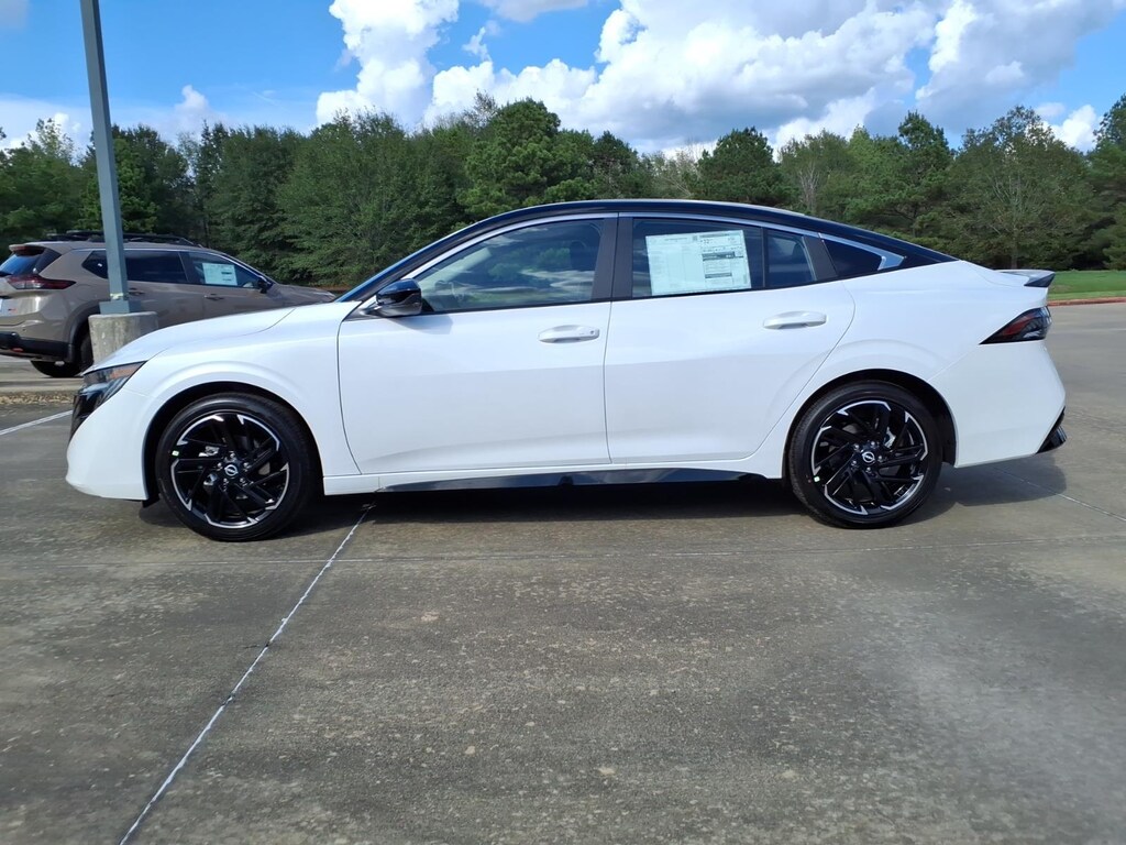New 2027 Nissan Sentra SR Sedan