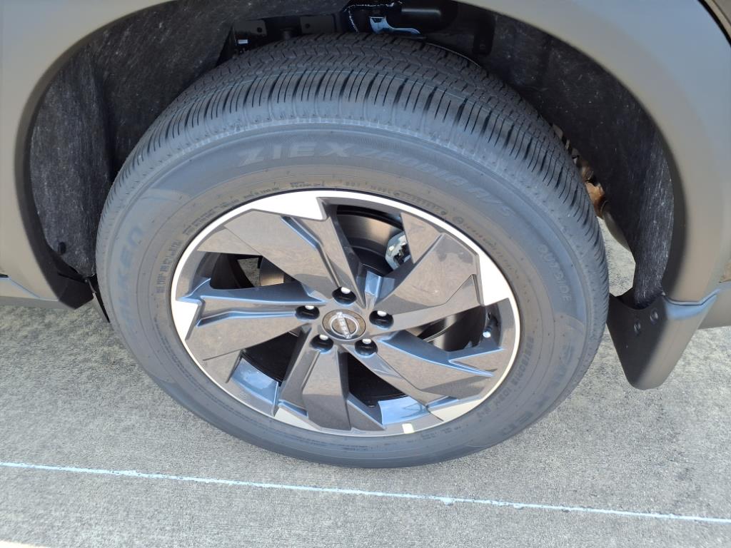 2026 Nissan Rogue SV - Photo 19