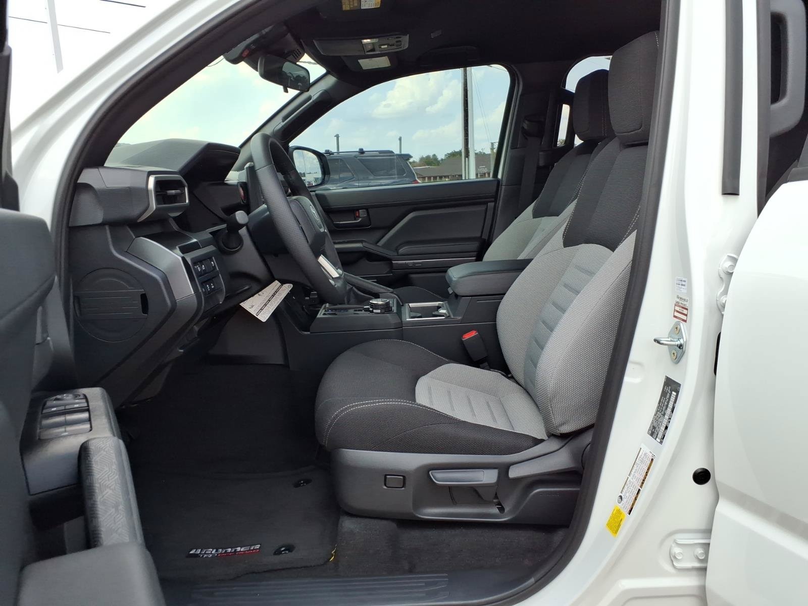 2026 Toyota 4Runner TRD Off-Road - Photo 13