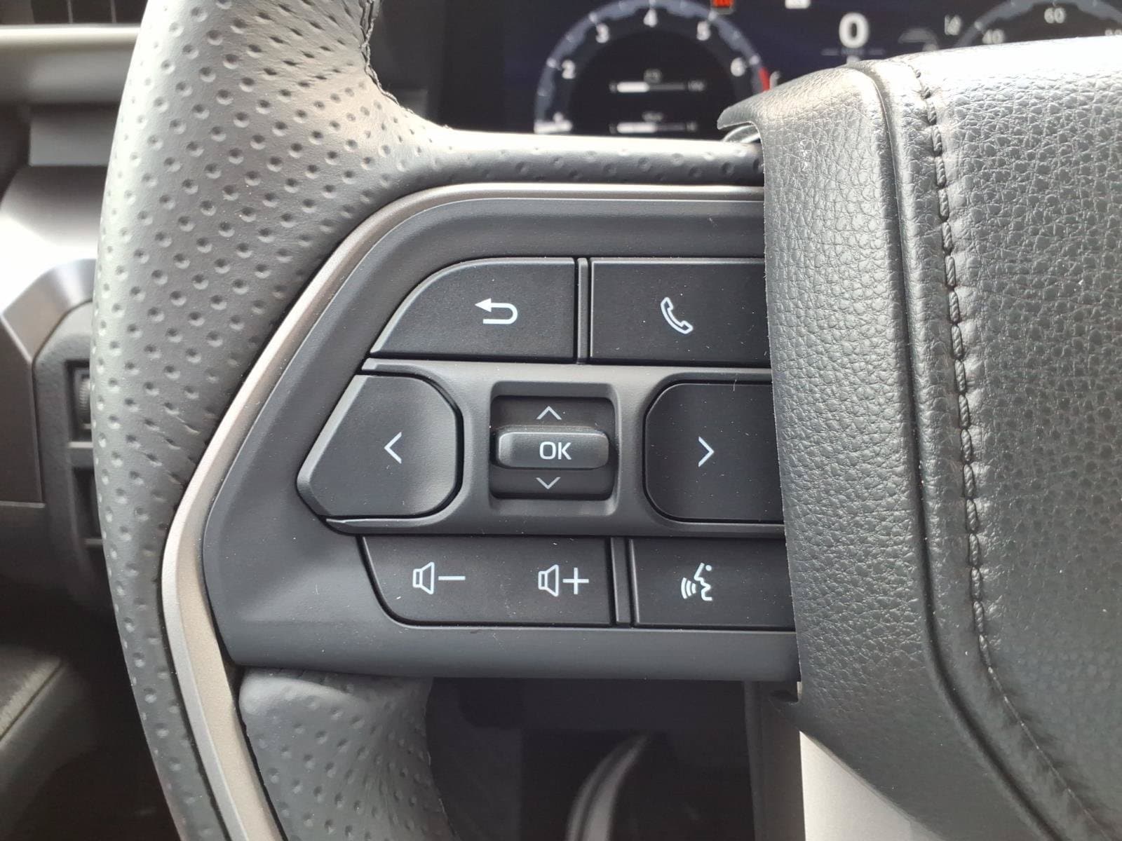 2026 Toyota 4Runner TRD Off-Road - Photo 24