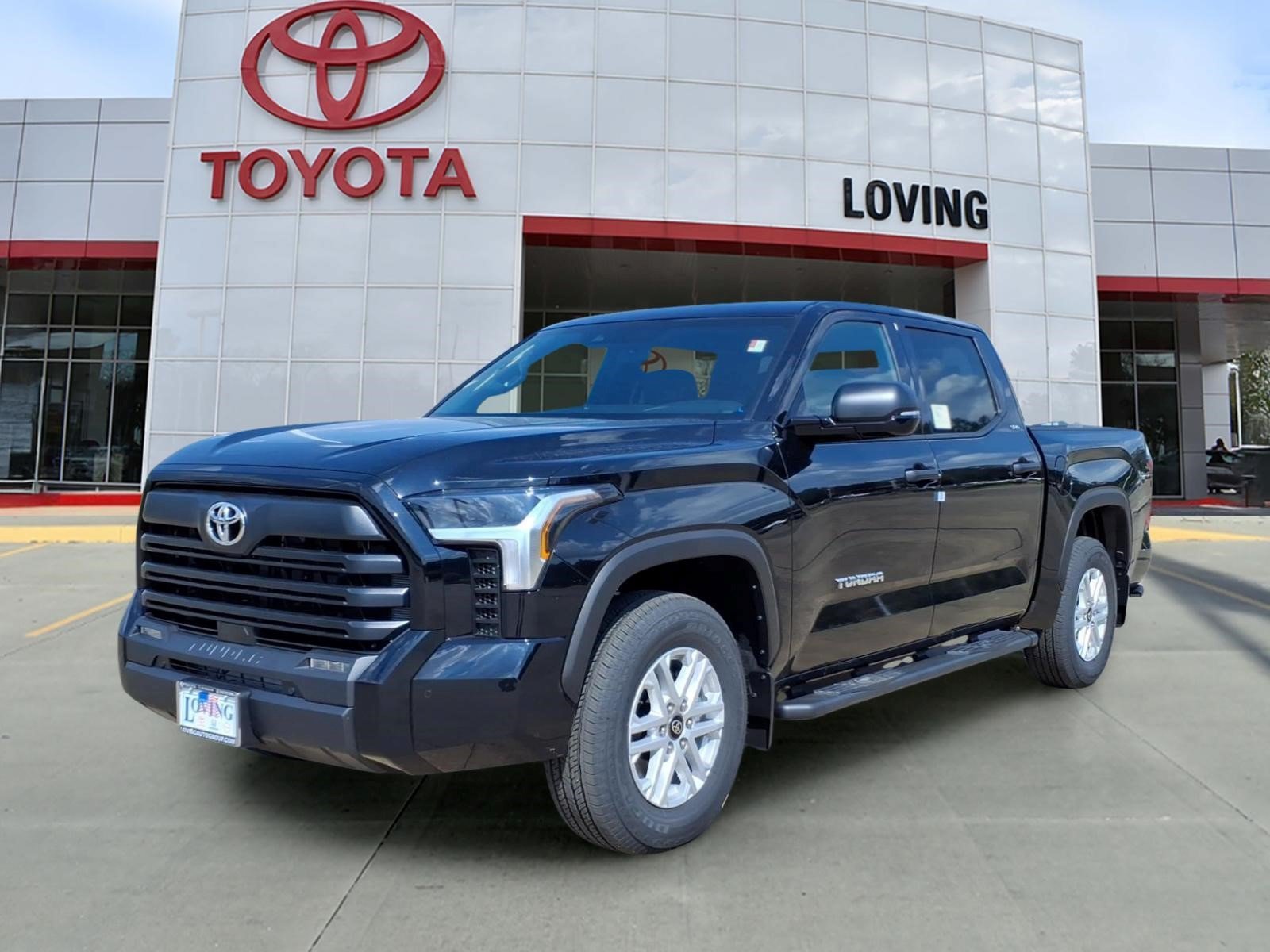 2026 Toyota Tundra SR5 SR5 CREWMAX 5.5 Rear-Wheel Drive