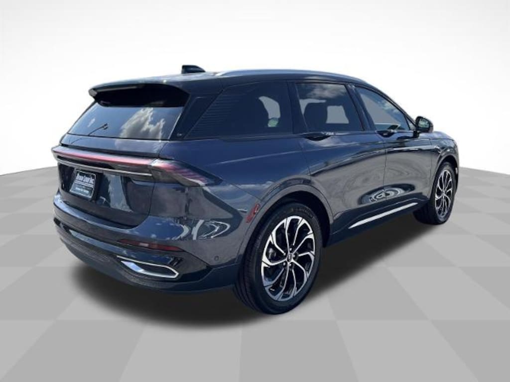 Used 2024 Lincoln Nautilus Reserve SUV