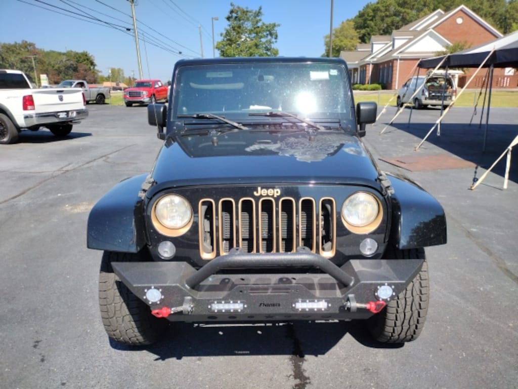 Used 2014 Jeep Wrangler Unlimited Sahara 4x4 SUV