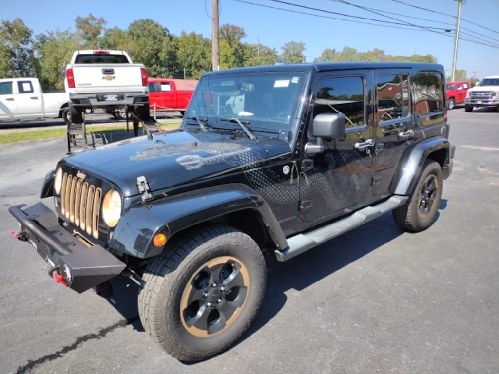 Used 2014 Jeep Wrangler Unlimited Sahara 4x4 SUV