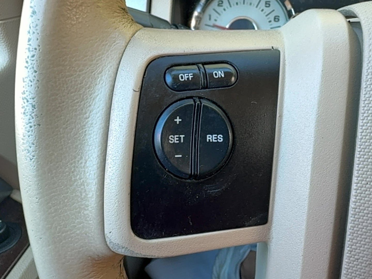 2013 Ford Expedition XLT - Photo 24