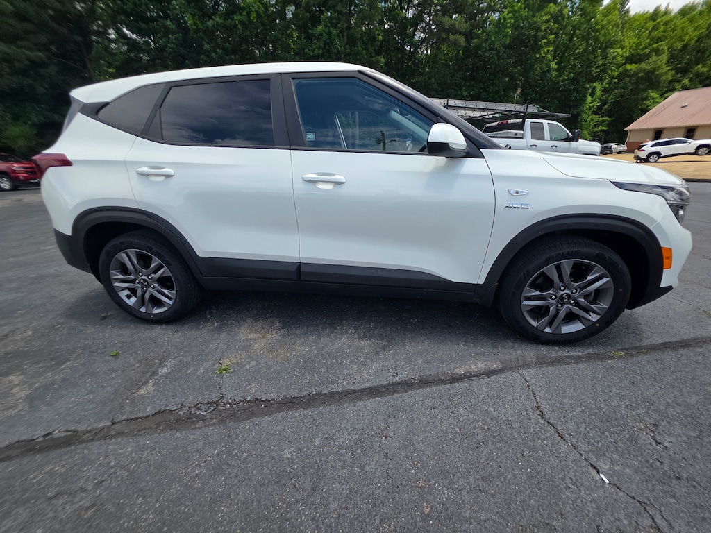 Used 2021 Kia Seltos LX SUV