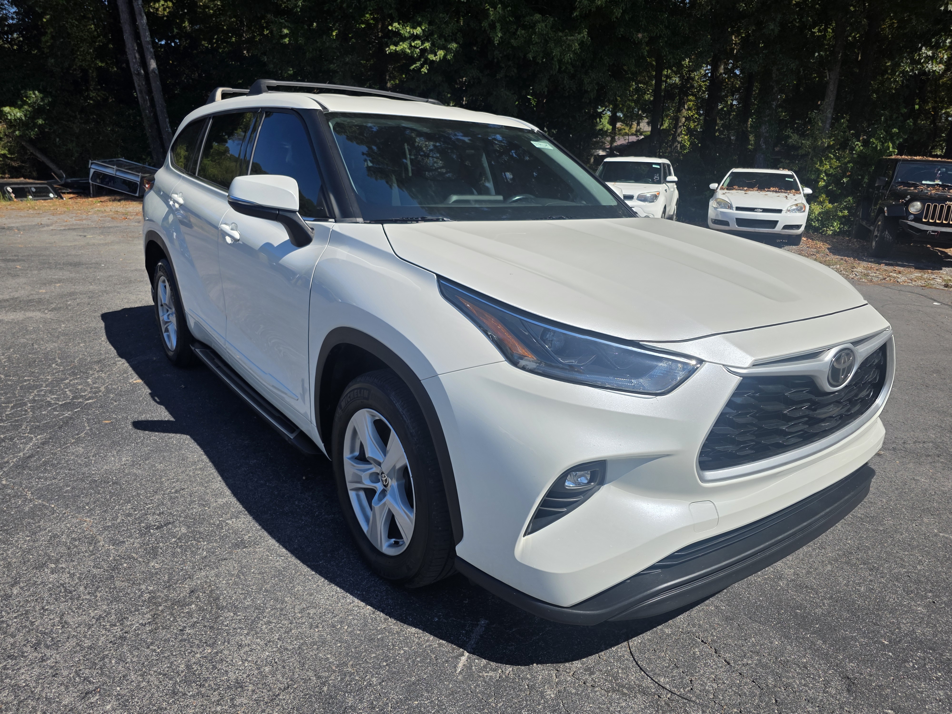 Used 2021 Toyota Highlander LE SUV