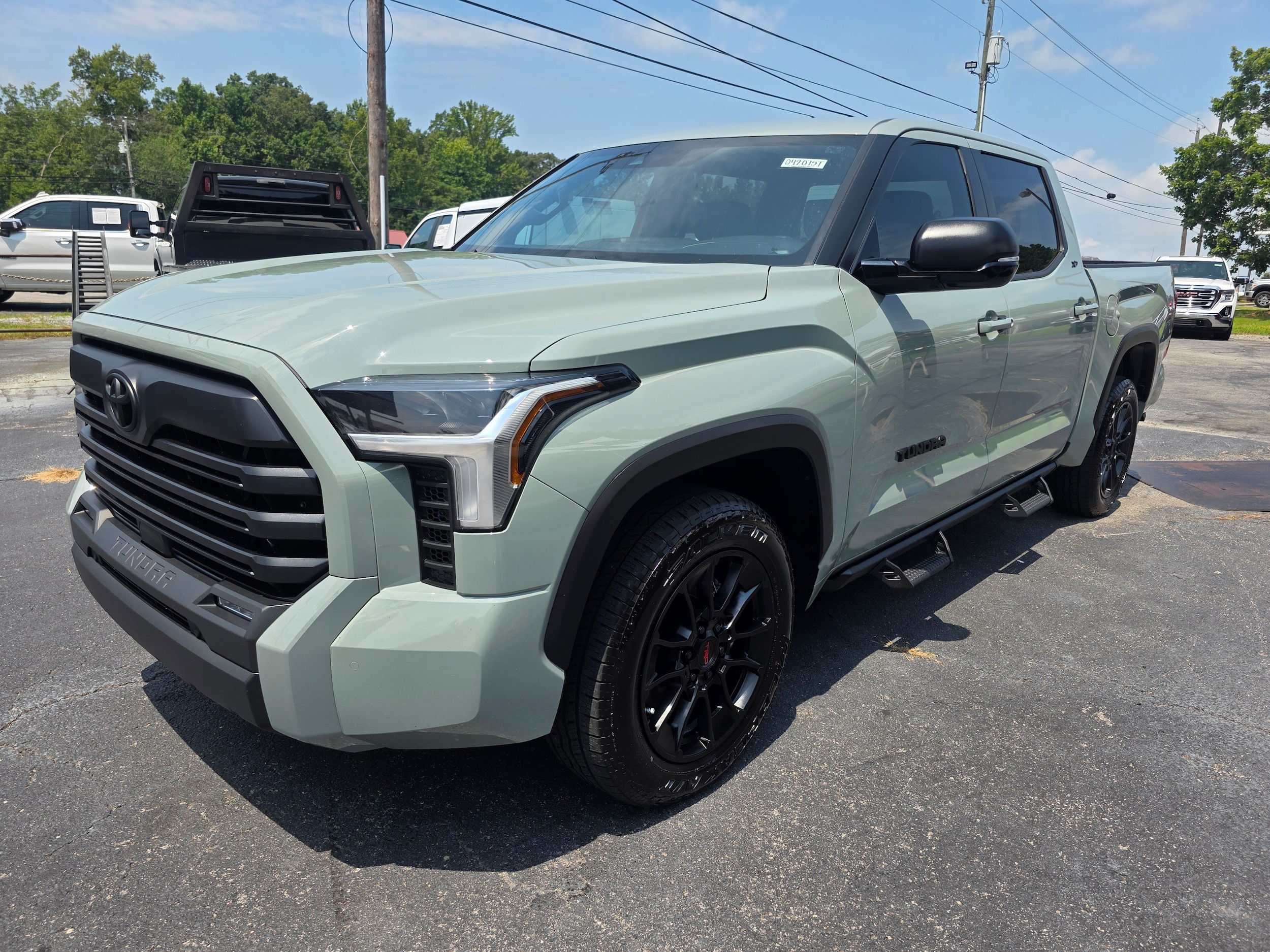 2025 Toyota Tundra SR5