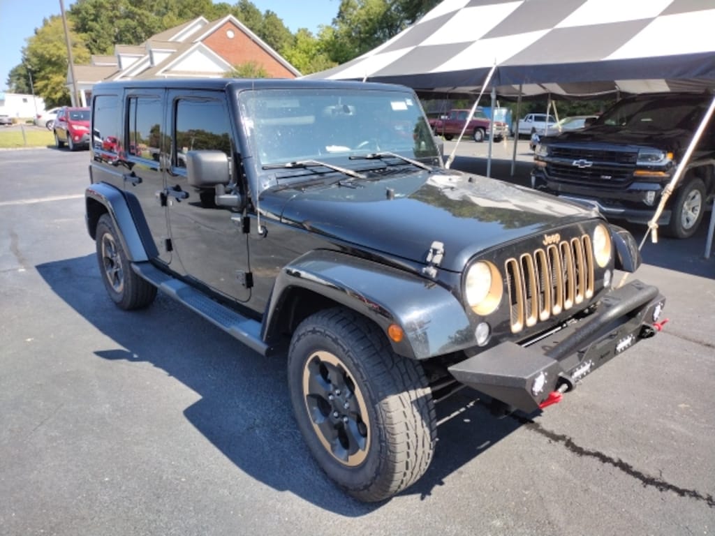 Used 2014 Jeep Wrangler Unlimited Sahara 4x4 SUV