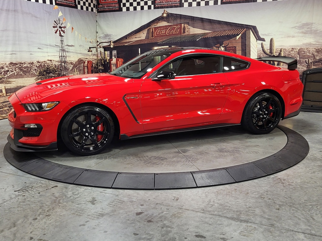 Used 2017 Ford Mustang Shelby GT350R Coupe