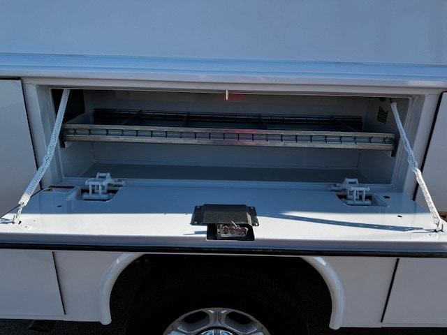 2026 Ford F-350 Super Duty Chassis Cab XLT - Photo 14