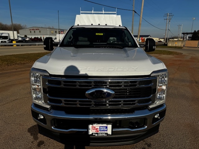 2026 Ford F-350 Super Duty Chassis Cab XLT - Photo 8